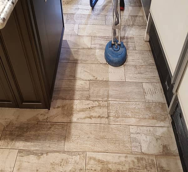 Tile-and-grout-cleaning-sherman-oaks